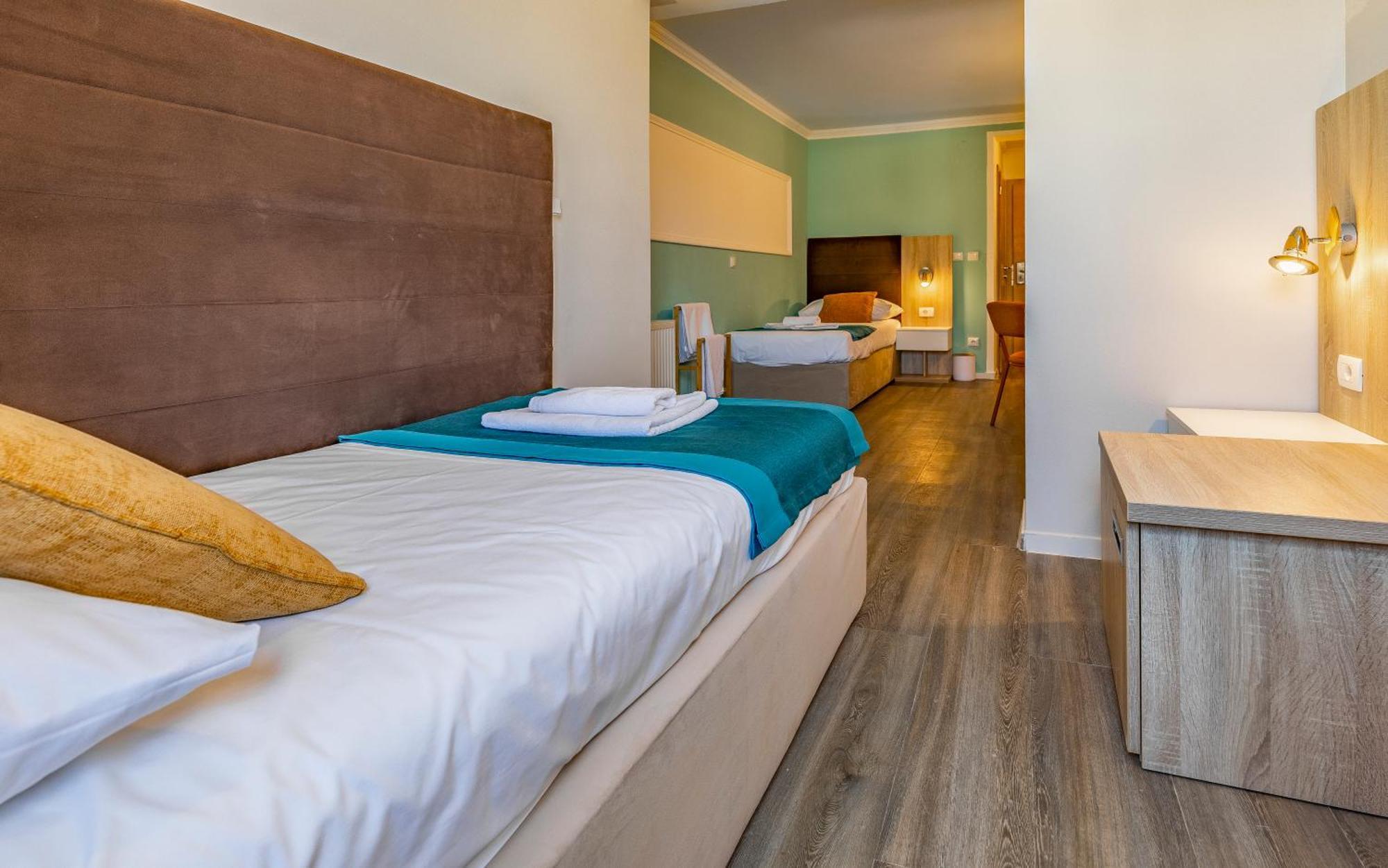 Hotel Koral Medulin Bagian luar foto