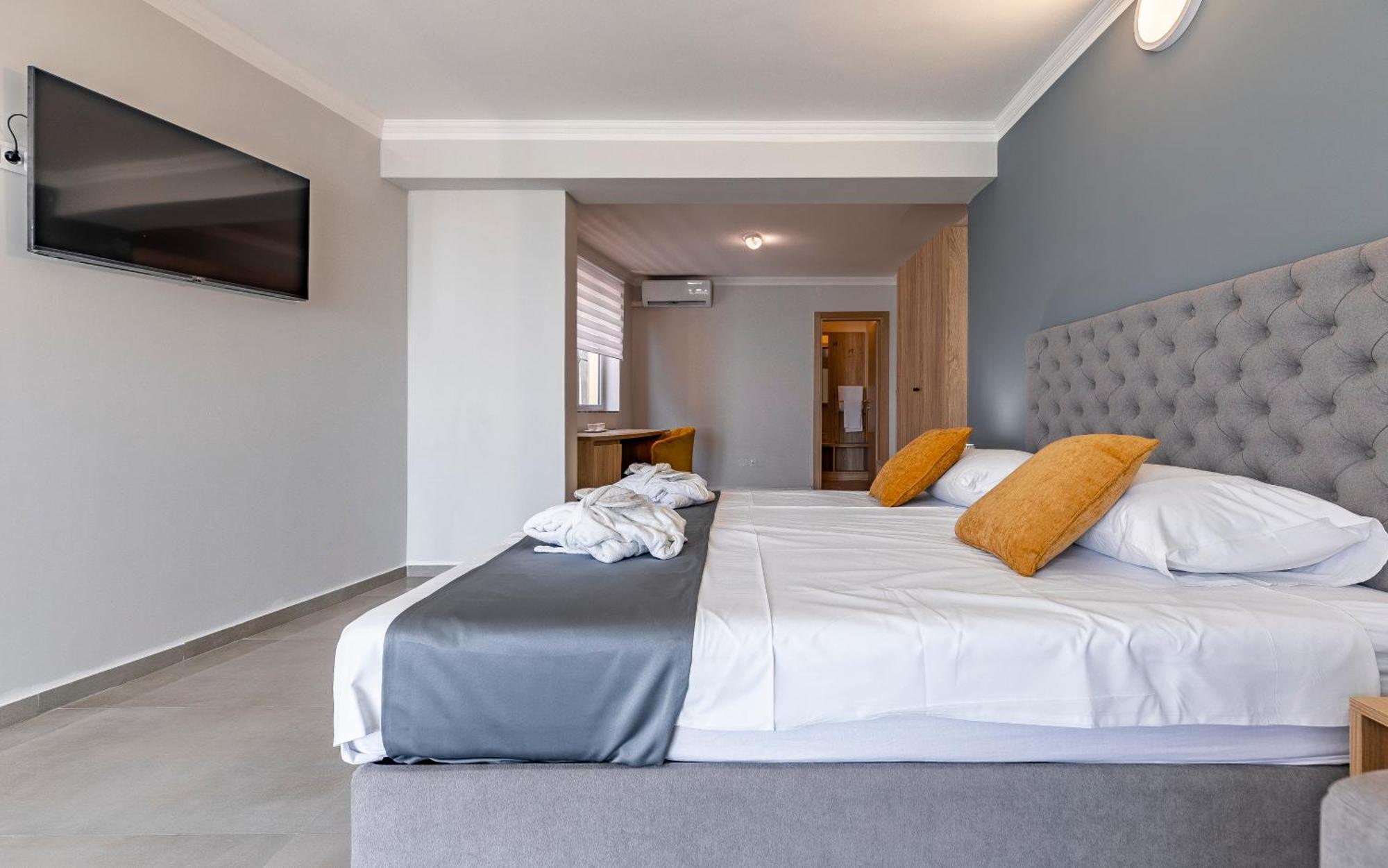 Hotel Koral Medulin Bagian luar foto