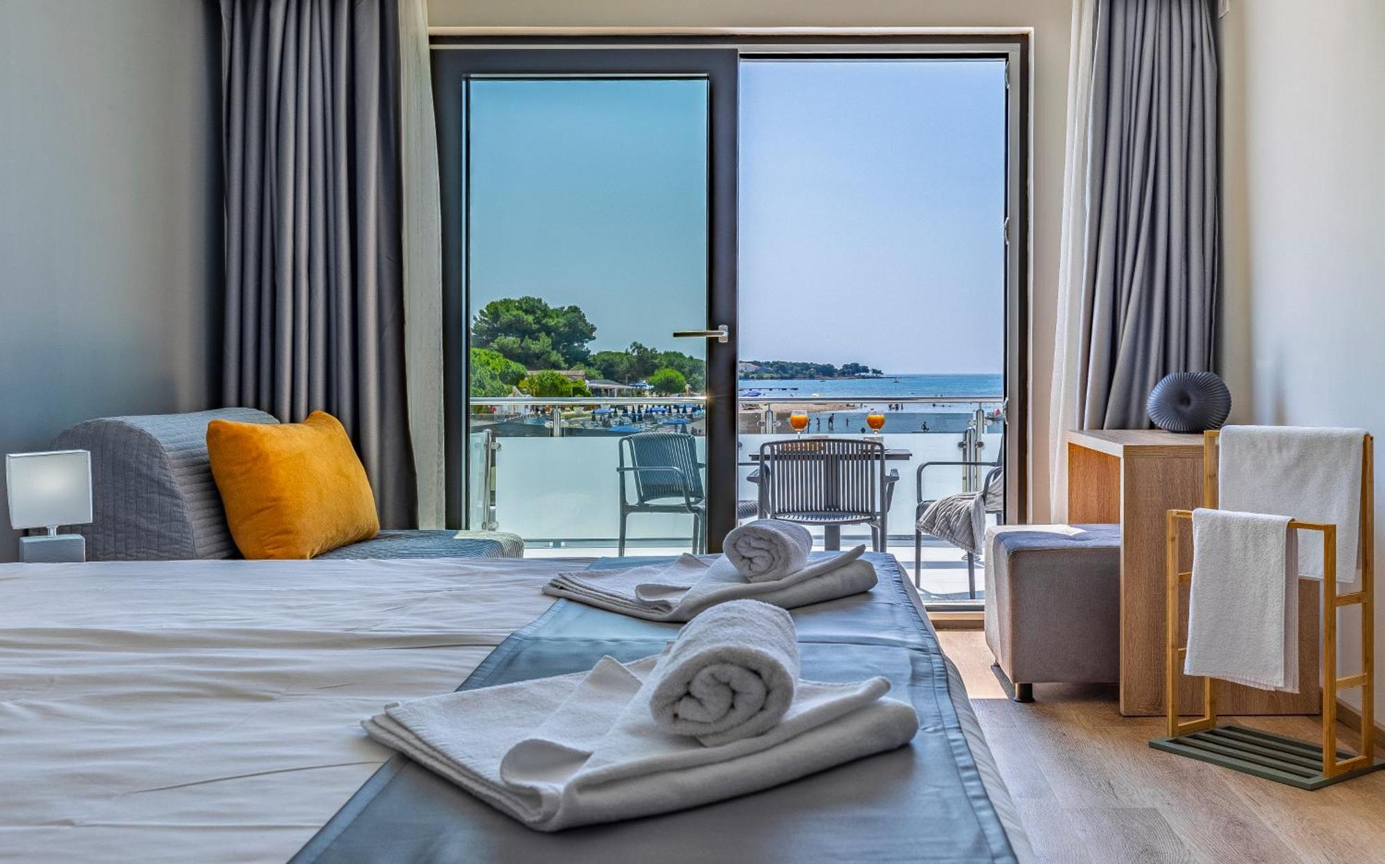 Hotel Koral Medulin Bagian luar foto