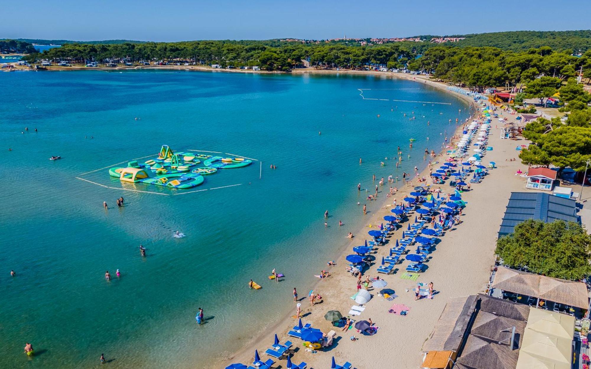 Hotel Koral Medulin Bagian luar foto