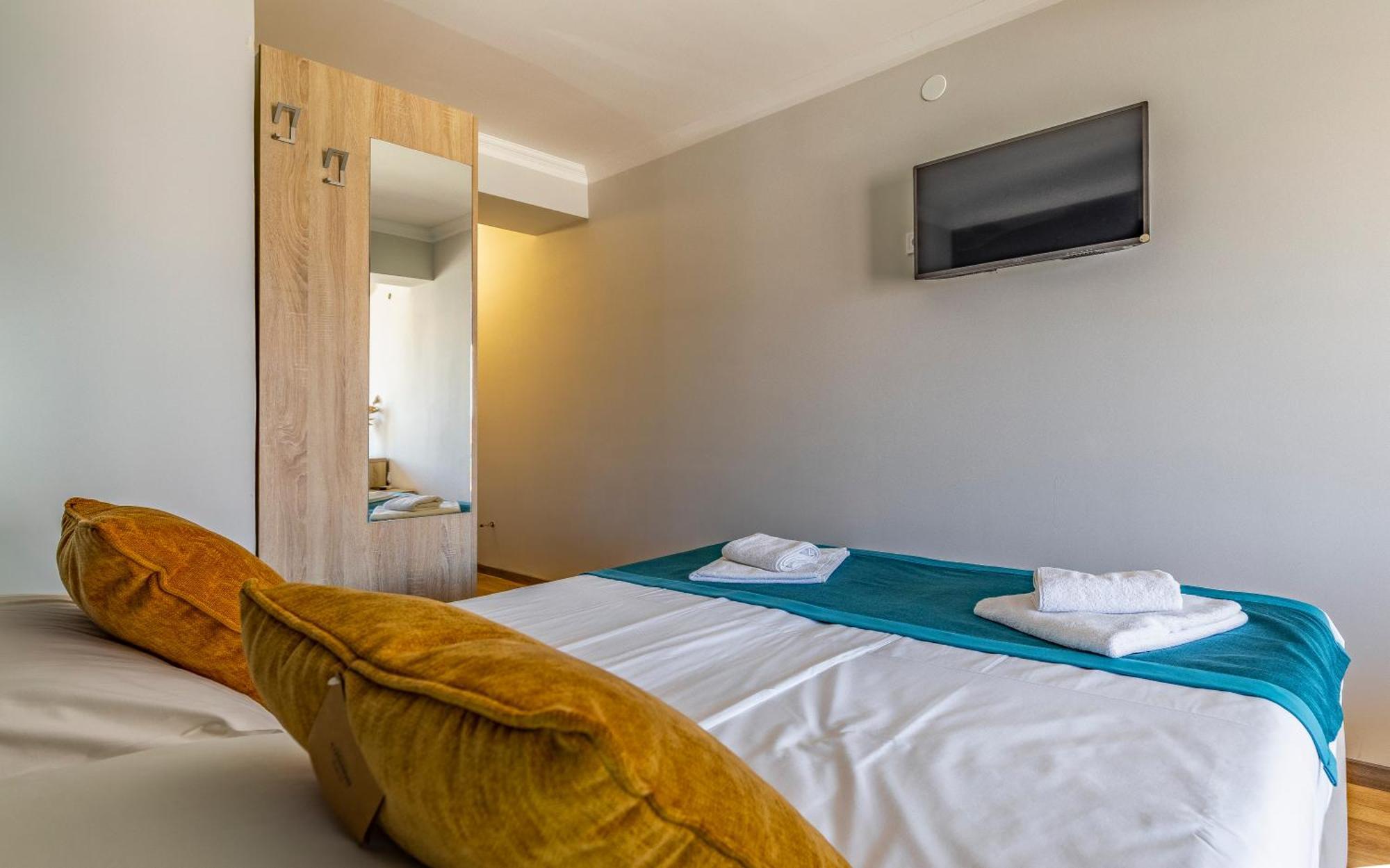 Hotel Koral Medulin Bagian luar foto